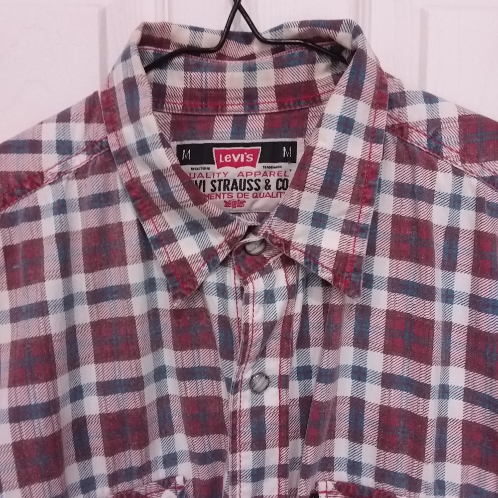 Mens Levis Casual Button Up Pearl Snap Longsleeve Shirt. Pre-owned Size Medium